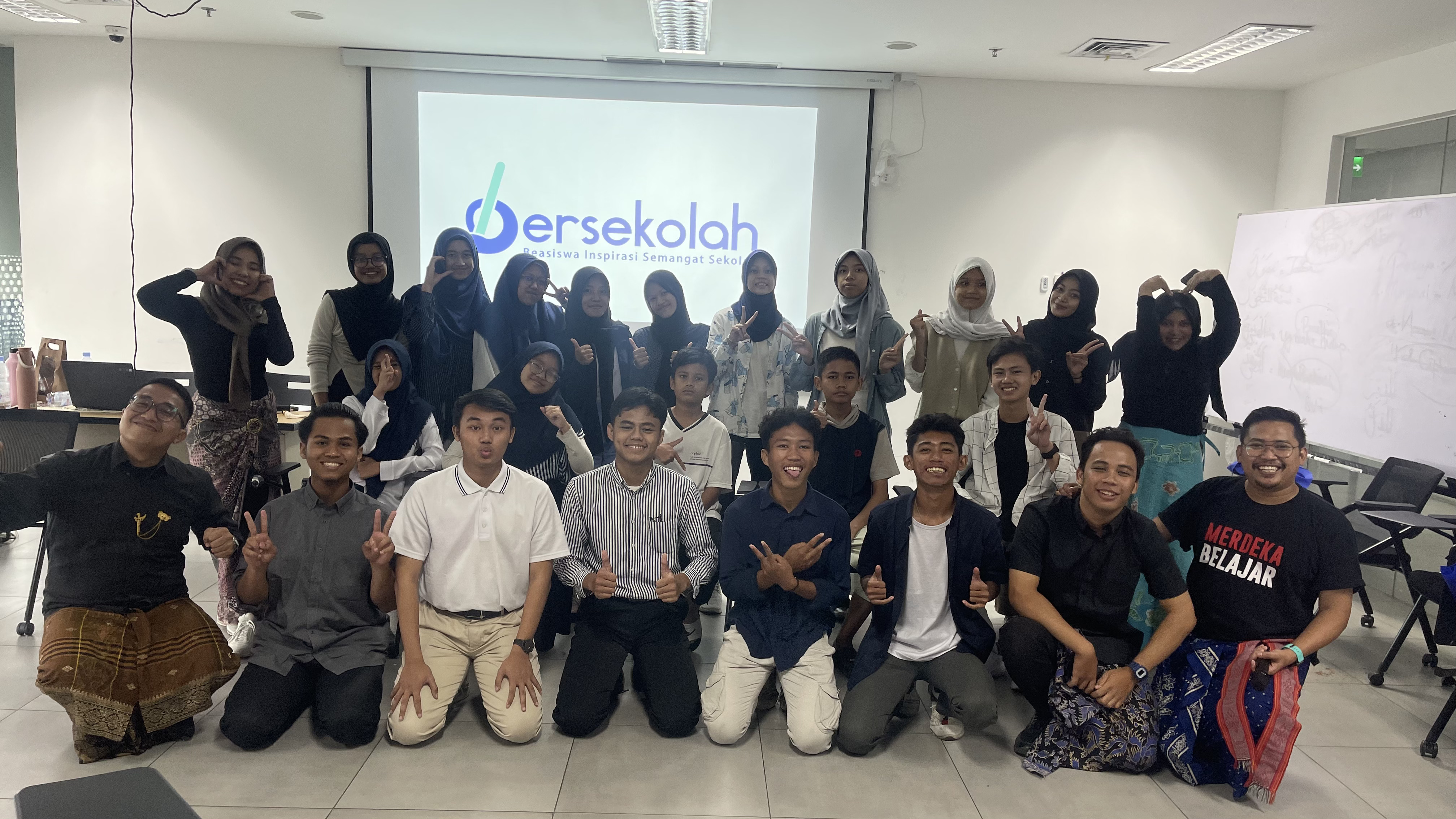 Program Beasiswa Bersekolah